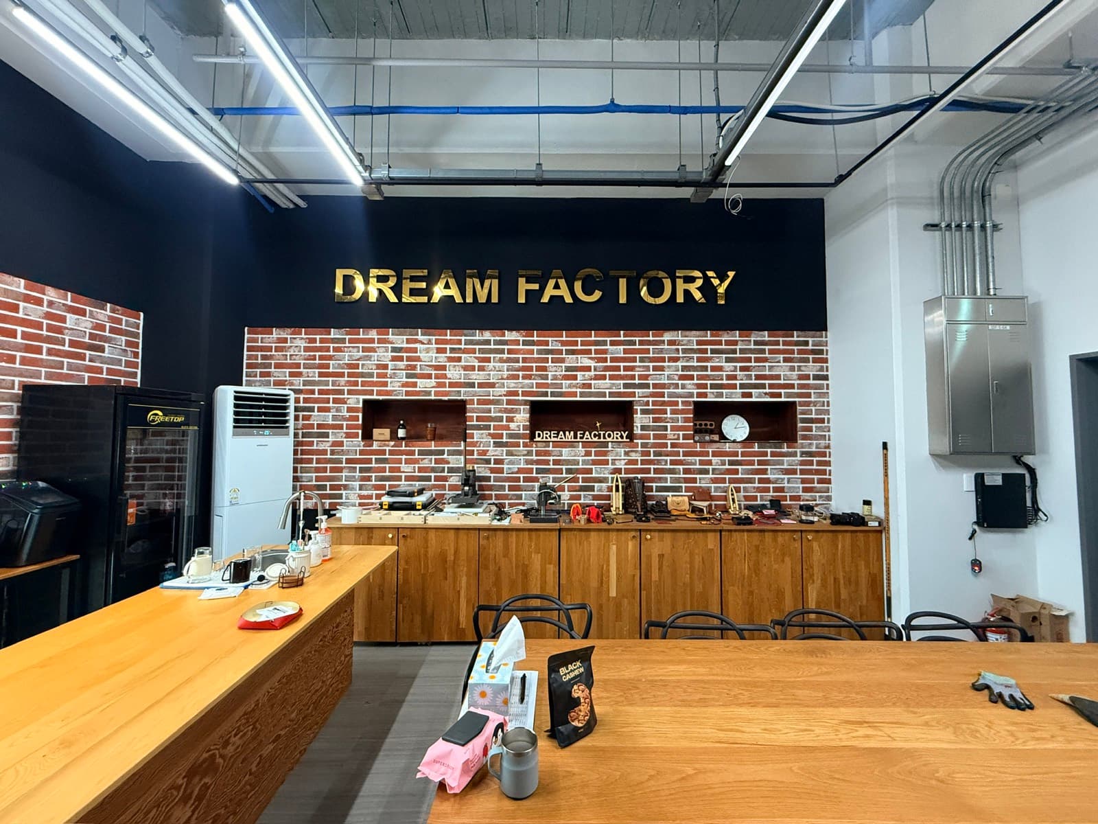 Dream Factory showroom